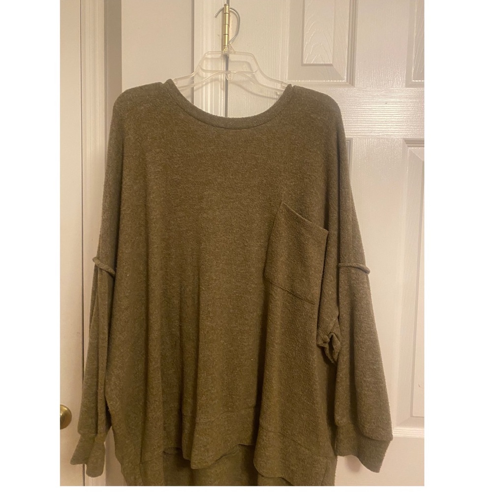 Sweater with pocket